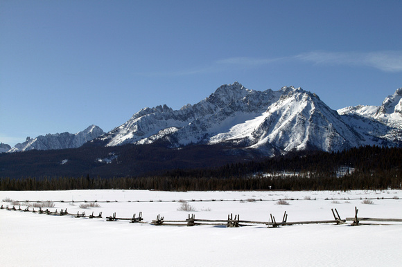 Sawtooth Mountains